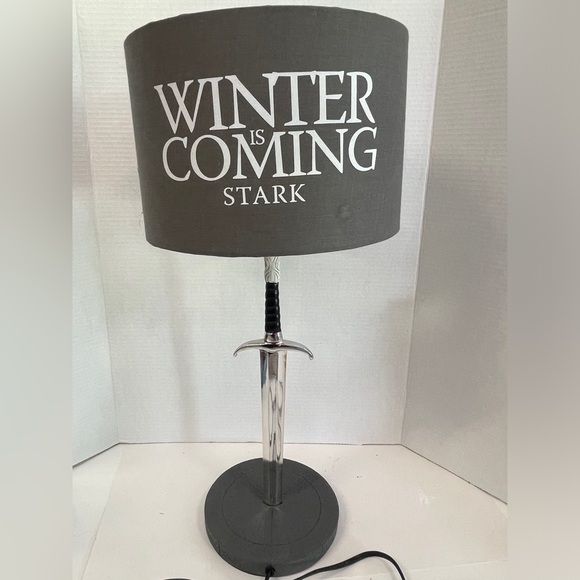 Rare HBO Game Of Thrones Lamp - Picture 1 of 14